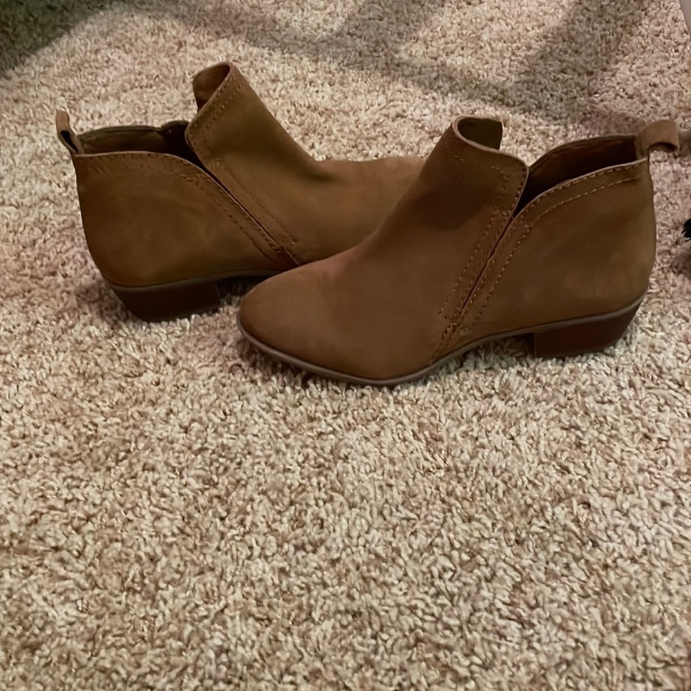 Brand new shoes 7.5